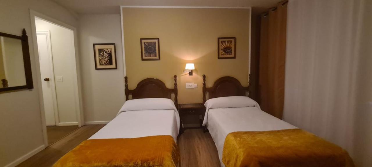 Hotel La Casa De La Abuela Narón Exteriér fotografie
